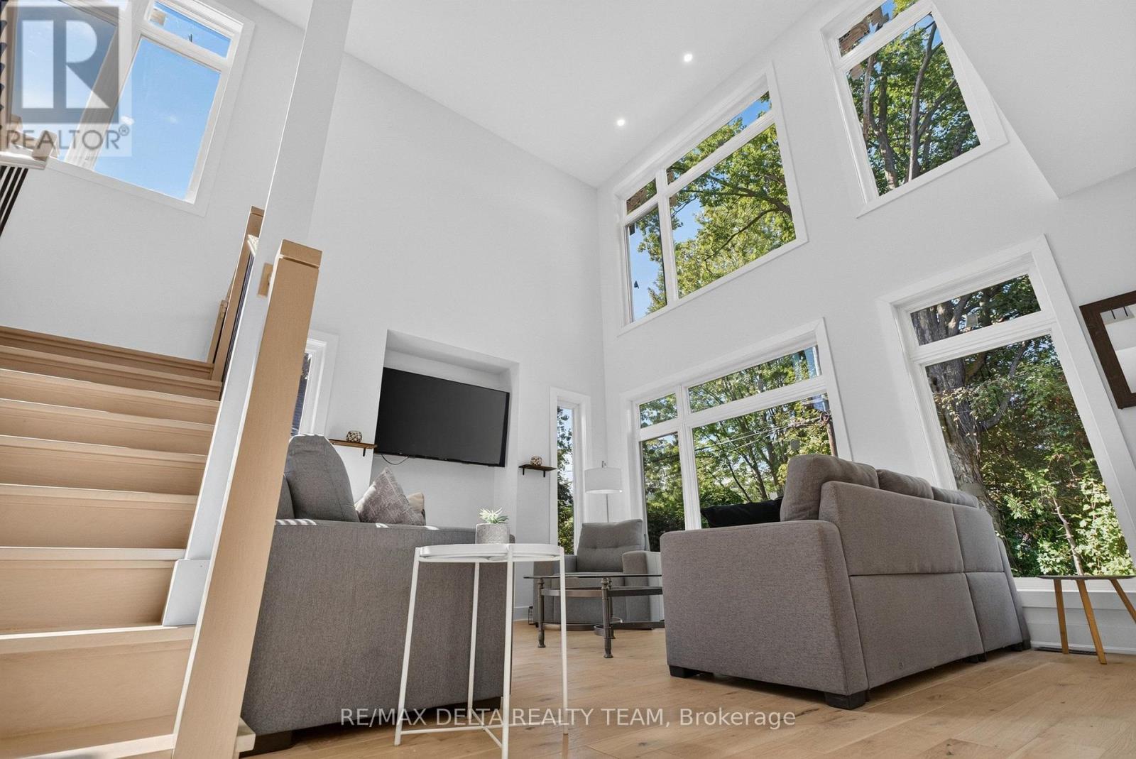 45 St Claire Avenue, Ottawa, Ontario  K2G 2A1 - Photo 10 - X13821170