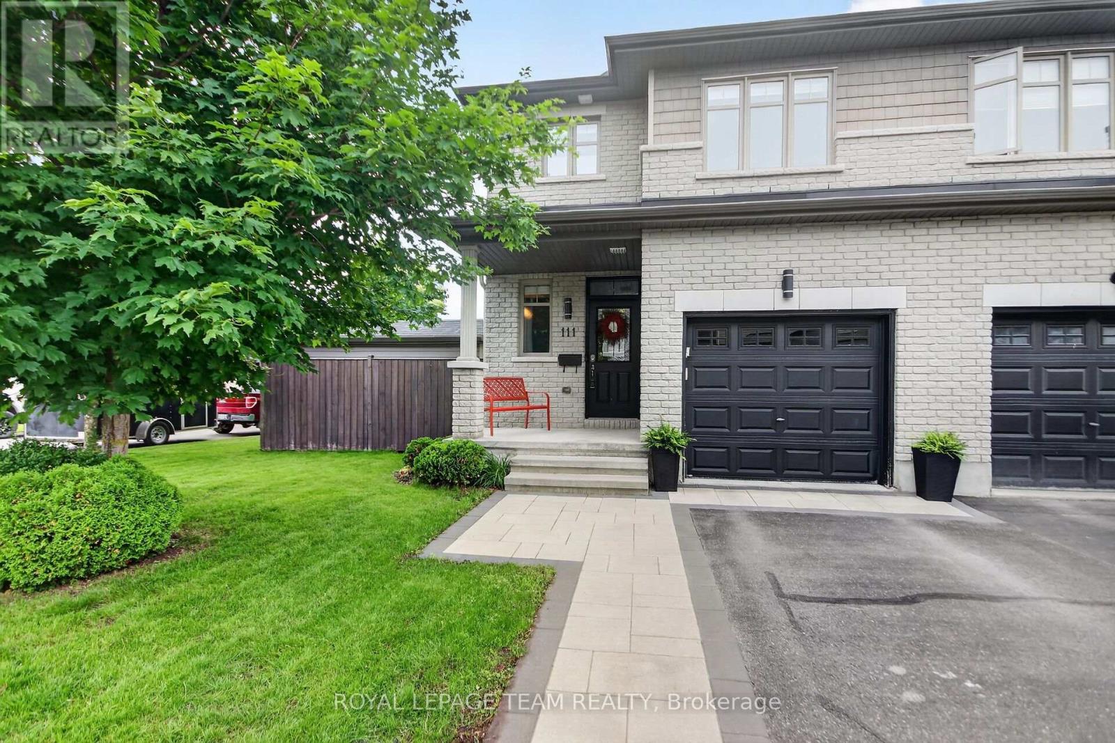111 HAWKESWOOD DRIVE, Ottawa, Ontario