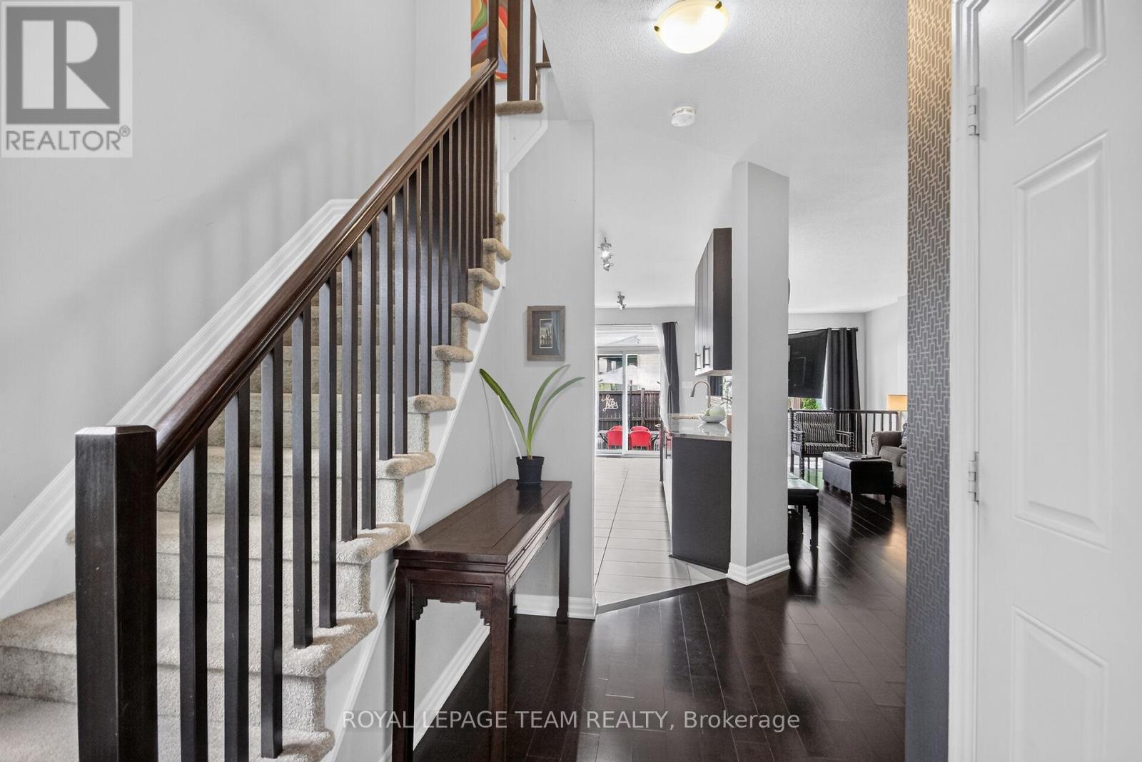111 Hawkeswood Drive, Ottawa, Ontario  K4M 0C1 - Photo 4 - X13821182