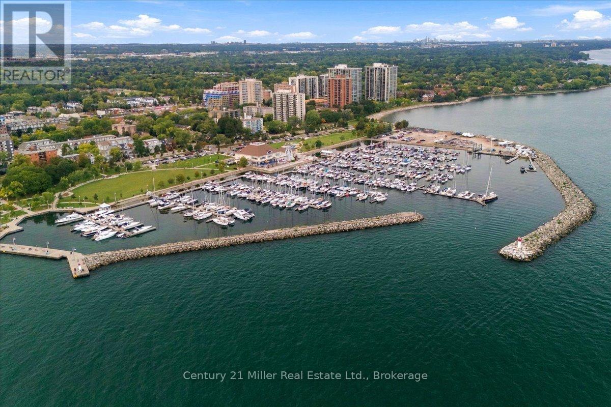 37 Tulip Street S, Oakville, Ontario  L6L 3V3 - Photo 46 - W13821124