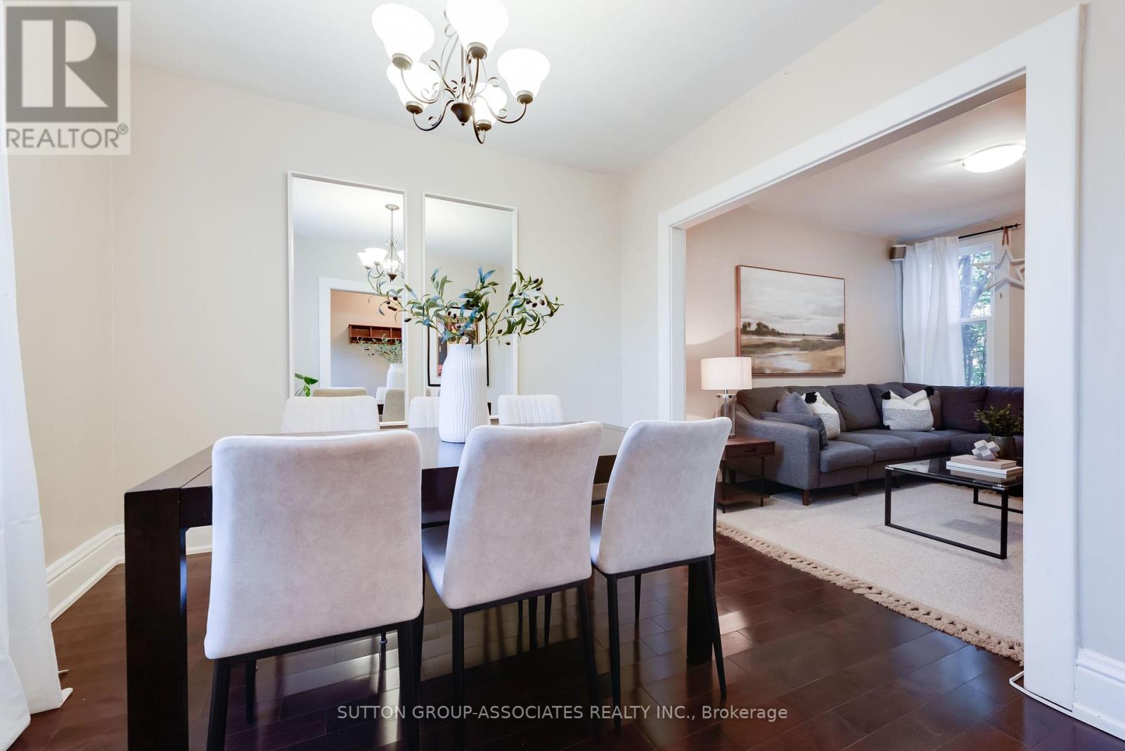 47 Hocken Avenue, Toronto, Ontario  M6G 2K1 - Photo 5 - C13821060