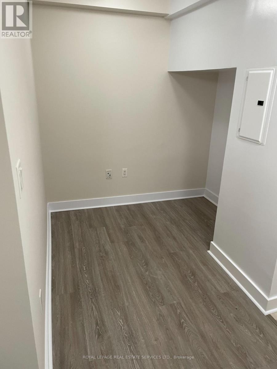 907 - 11 Brunel Court, Toronto, Ontario  M5V 3Y3 - Photo 5 - C13821126