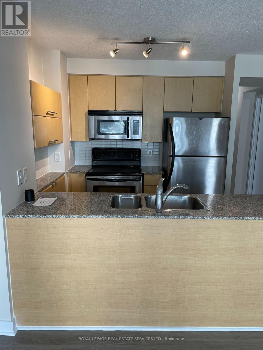 907 - 11 Brunel Court, Toronto, Ontario  M5V 3Y3 - Photo 8 - C13821126