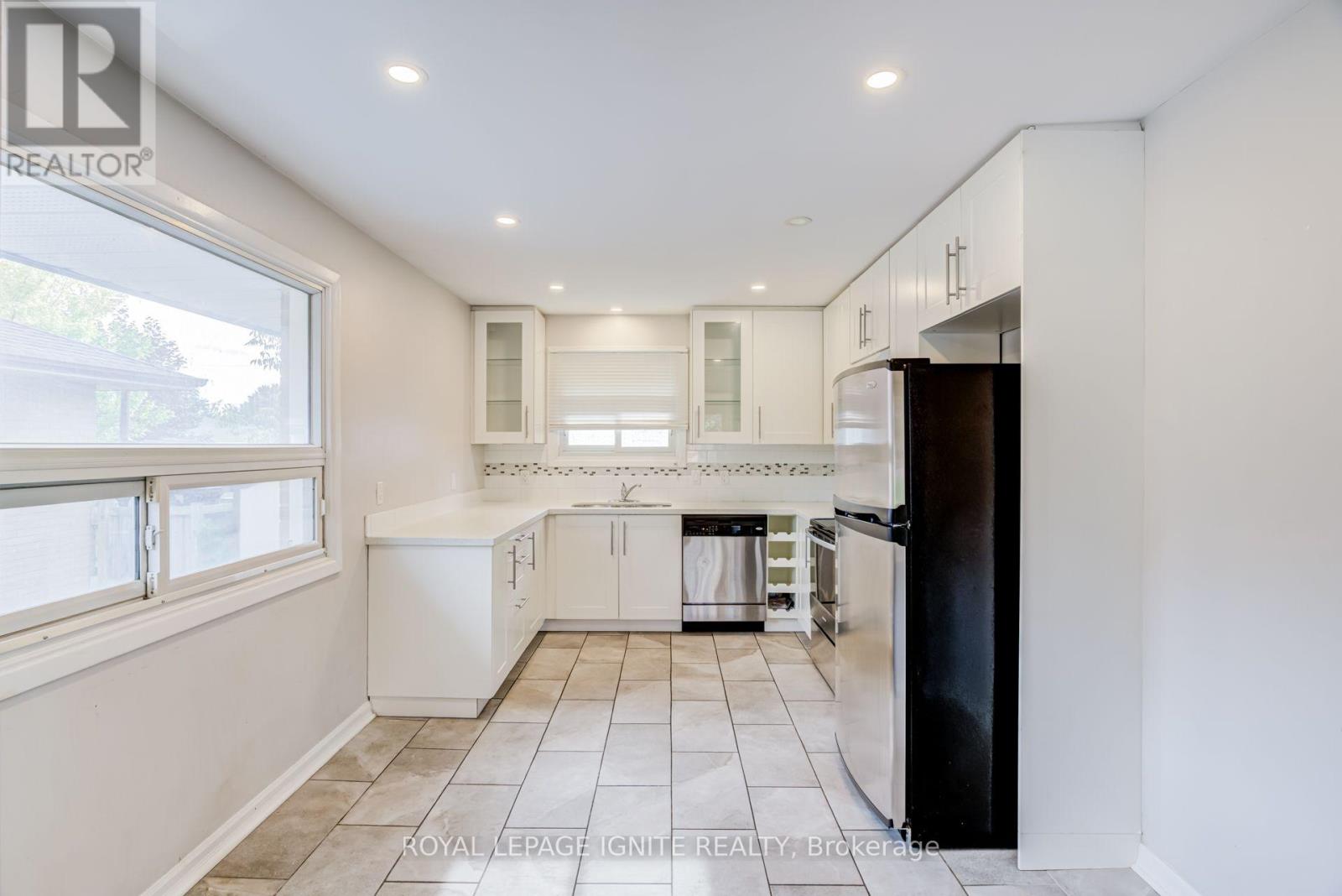 620 Central Park Boulevard N, Oshawa, Ontario  L1G 6A4 - Photo 16 - E13821022