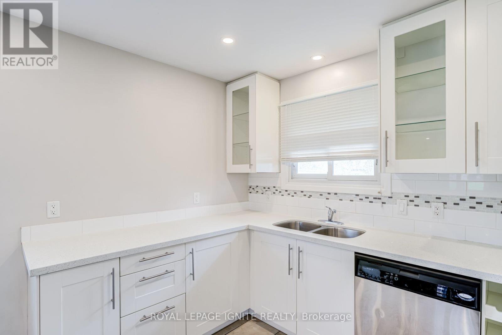 620 Central Park Boulevard N, Oshawa, Ontario  L1G 6A4 - Photo 22 - E13821022