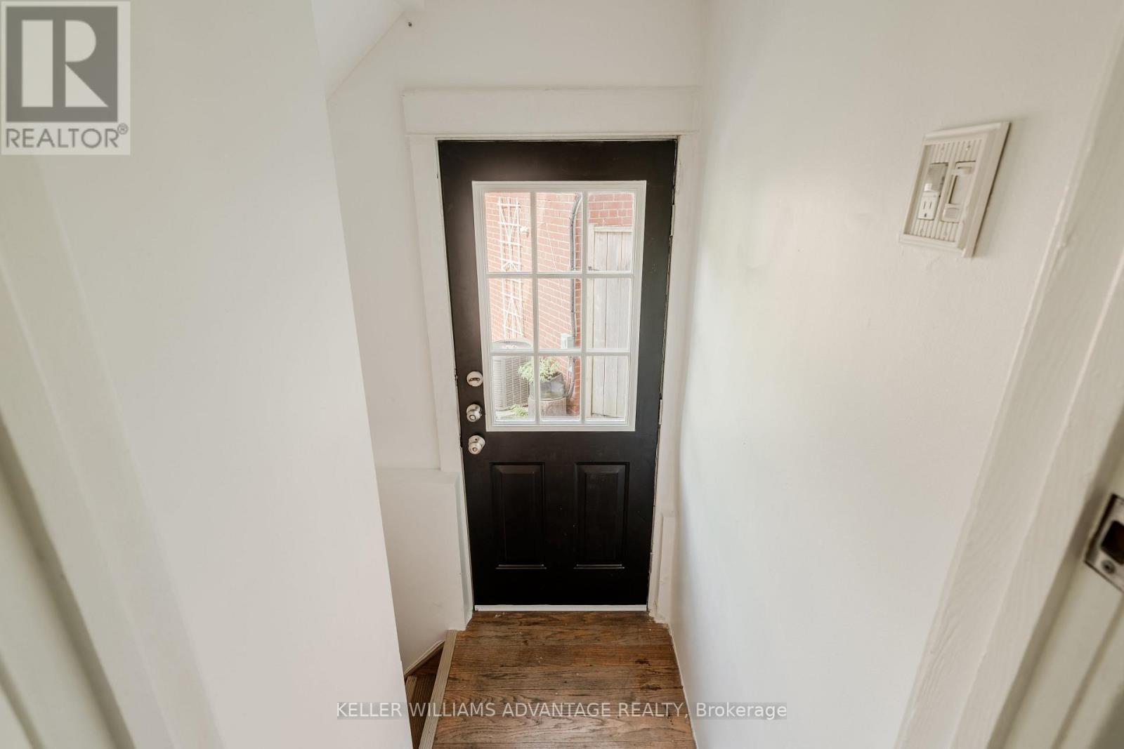 5 Hemlock Avenue, Toronto, Ontario  M4L 3E9 - Photo 26 - E13821056