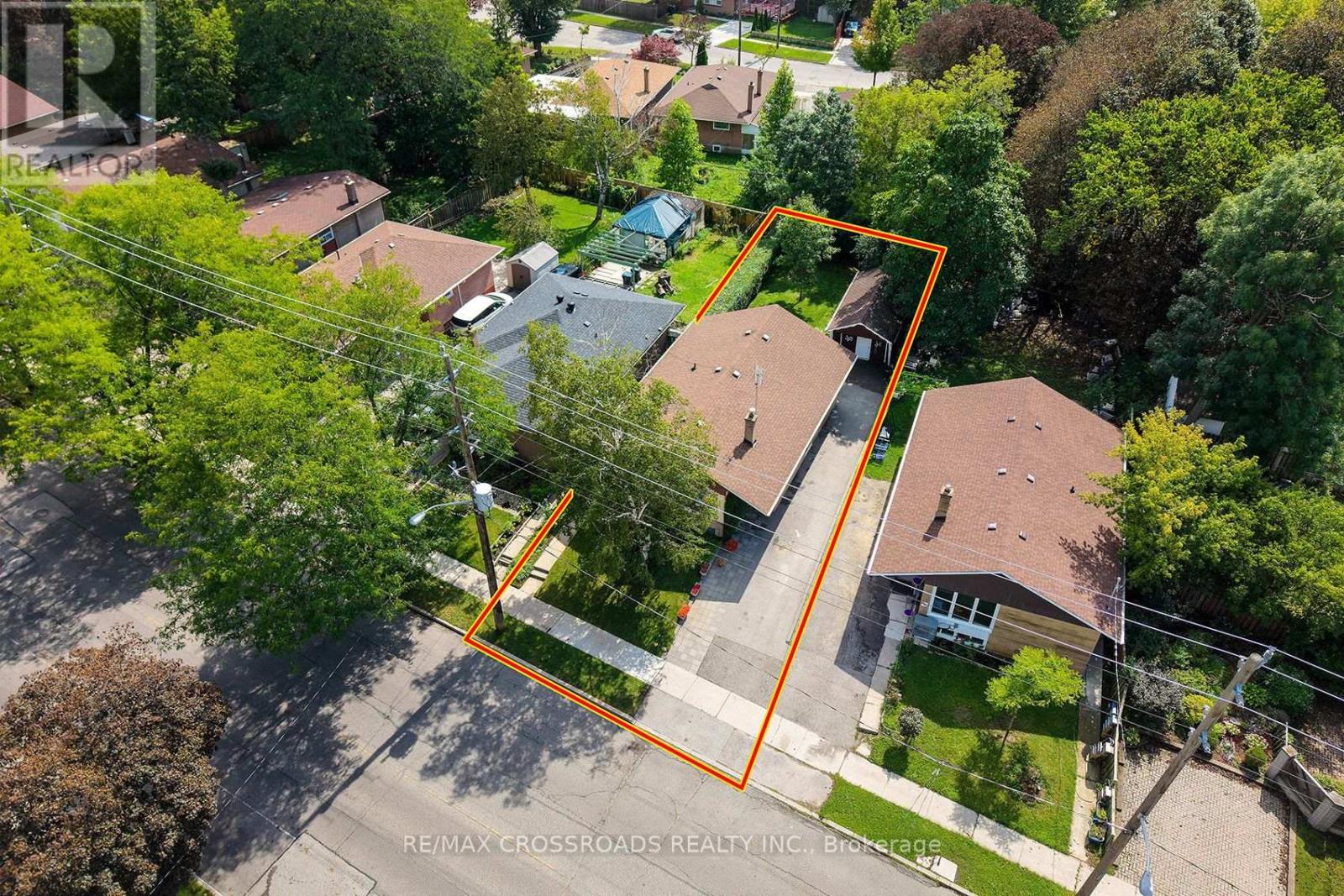 887 Brimorton Drive, Toronto, Ontario  M1G 2T8 - Photo 3 - E13821062