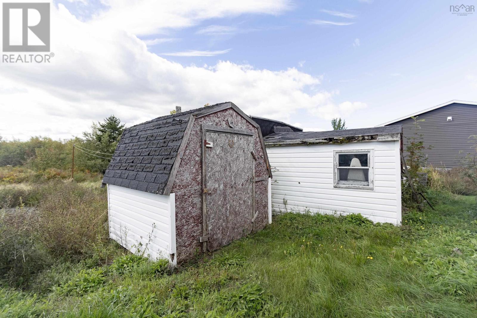 21 Harrison Avenue, Springhill, Nova Scotia  B0M 1X0 - Photo 5 - 202624178