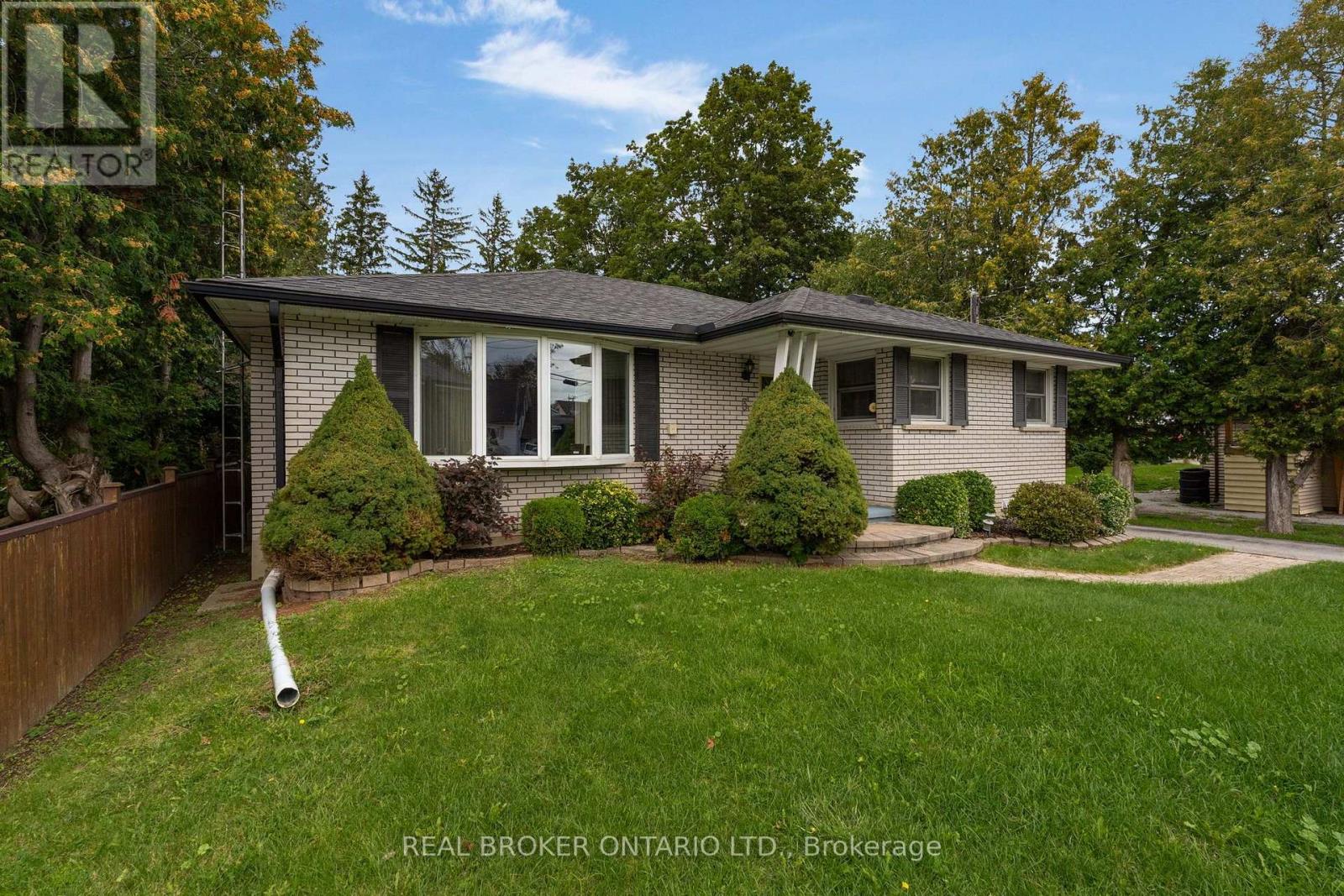 3 Robert Street, Essa (Thornton), Ontario  L0L 2N0 - Photo 4 - N13821180