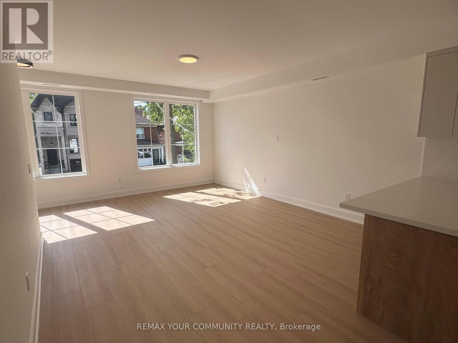 2 - 222 Belgravia Avenue, Toronto, Ontario  M6E 2M8 - Photo 4 - W13811276