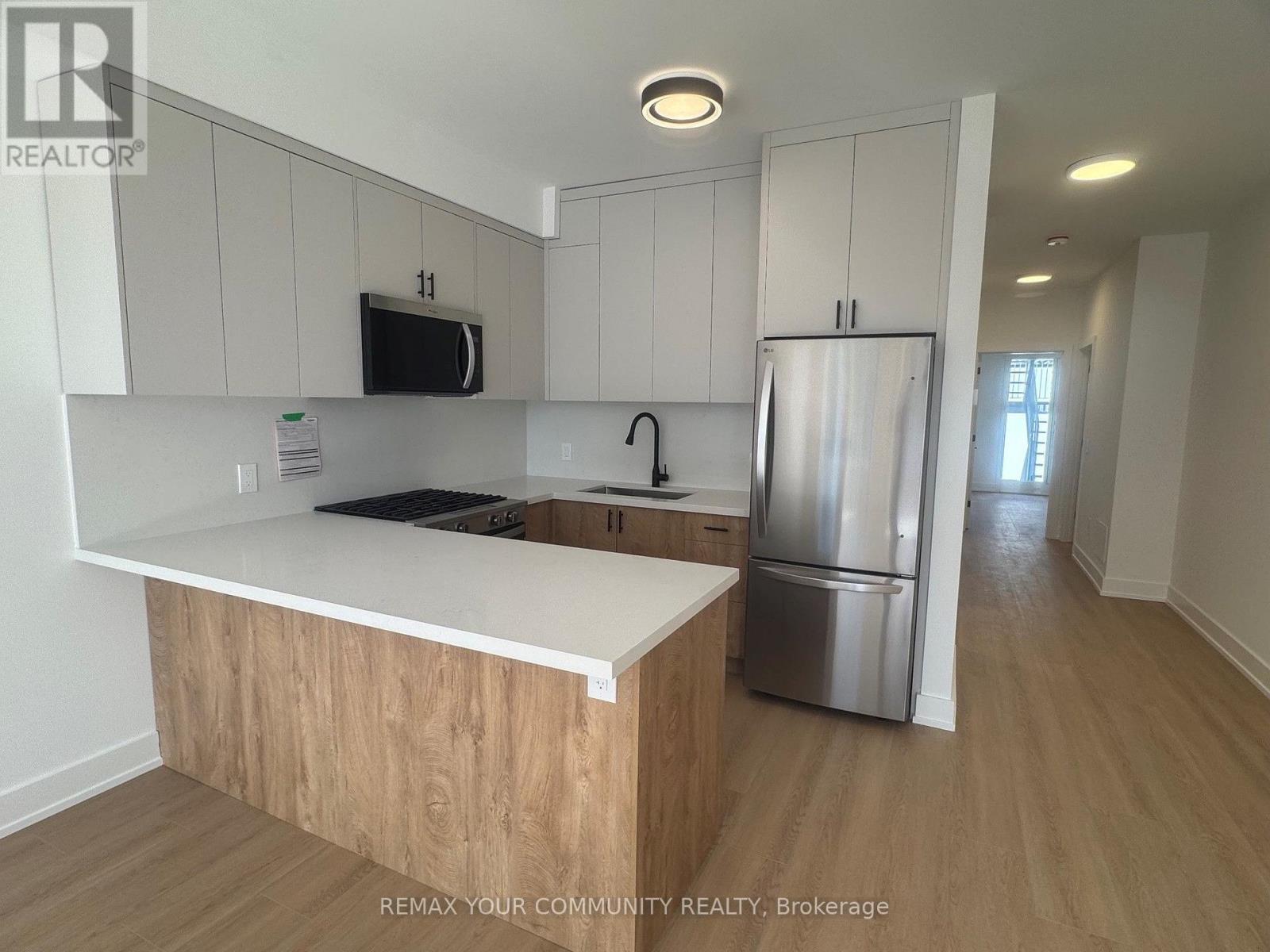 2 - 222 Belgravia Avenue, Toronto, Ontario  M6E 2M8 - Photo 7 - W13811276