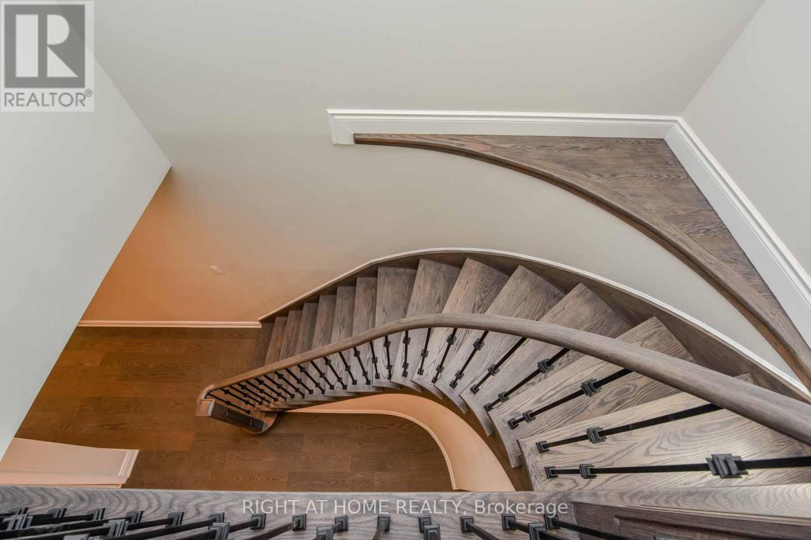 903 Blyleven Boulevard, Mississauga, Ontario  L5V 2J3 - Photo 15 - W13821080
