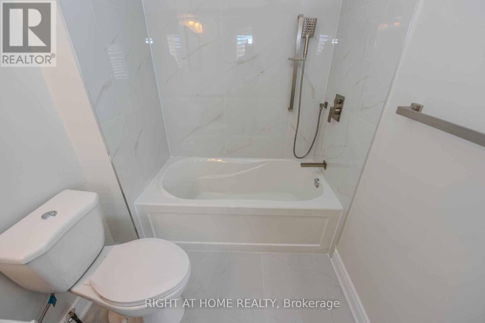 903 Blyleven Boulevard, Mississauga, Ontario  L5V 2J3 - Photo 20 - W13821080