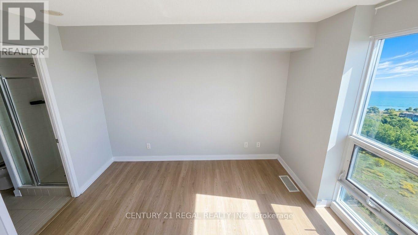 2705 - 155 Legion Road N, Toronto, Ontario  M8Y 0A7 - Photo 13 - W13821084