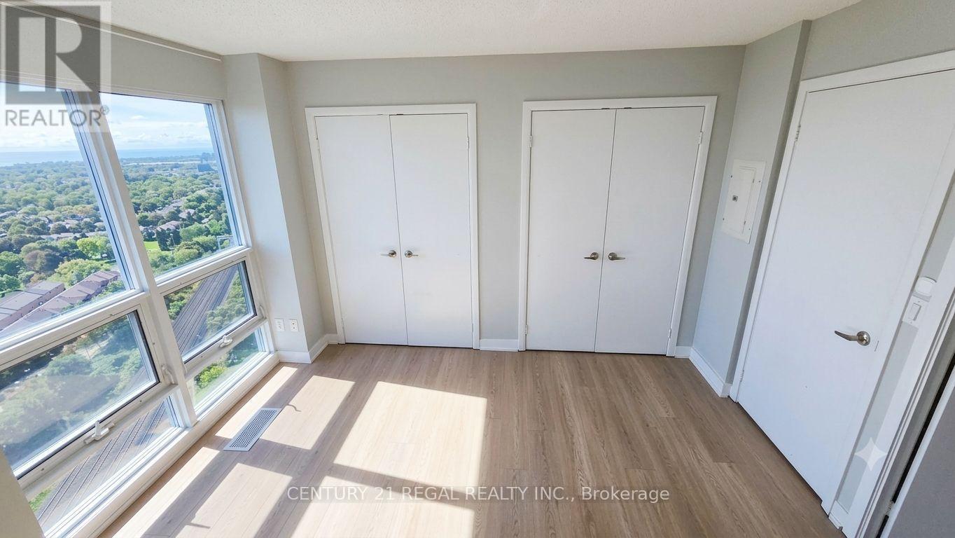 2705 - 155 Legion Road N, Toronto, Ontario  M8Y 0A7 - Photo 14 - W13821084