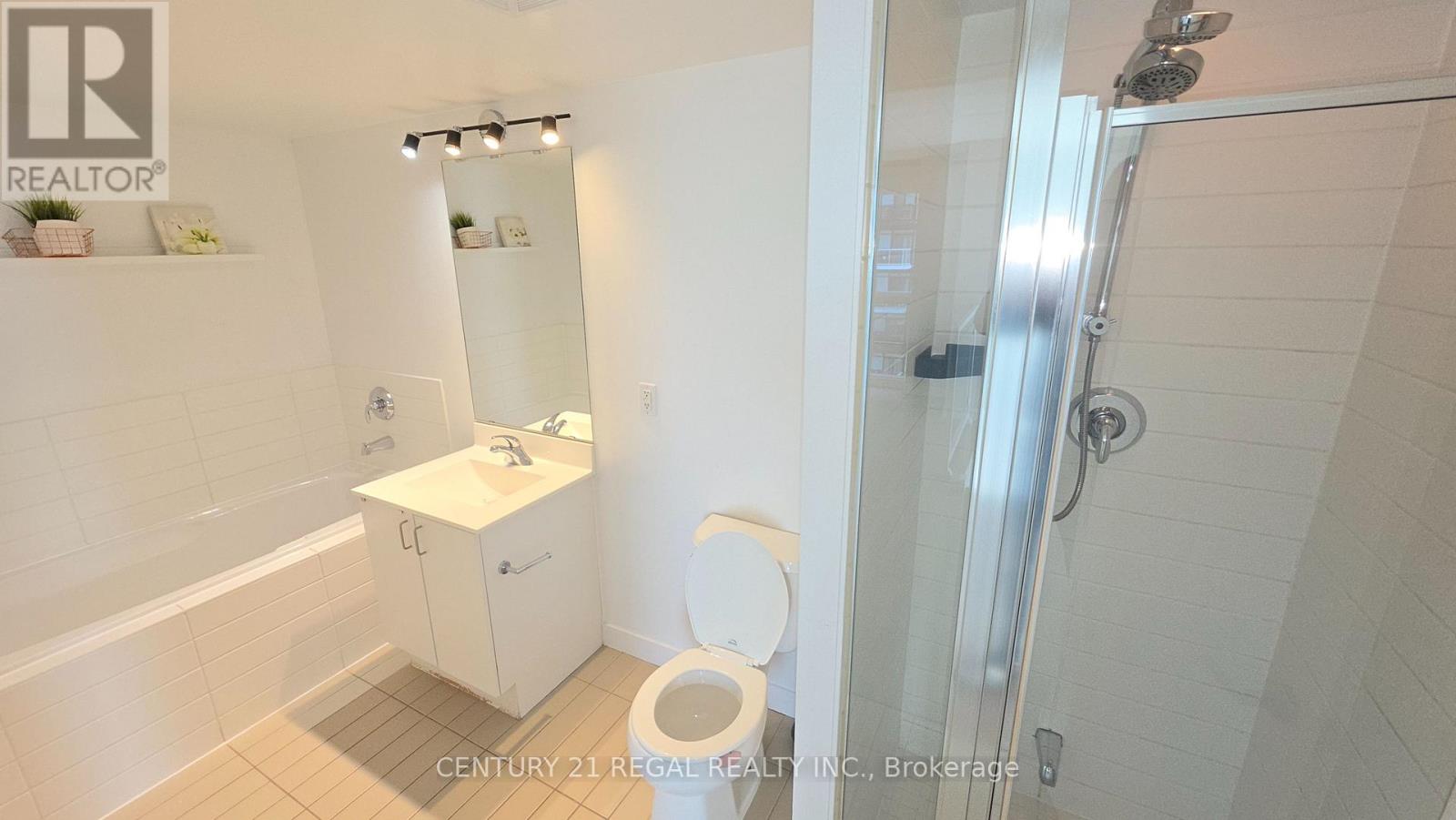 2705 - 155 Legion Road N, Toronto, Ontario  M8Y 0A7 - Photo 15 - W13821084