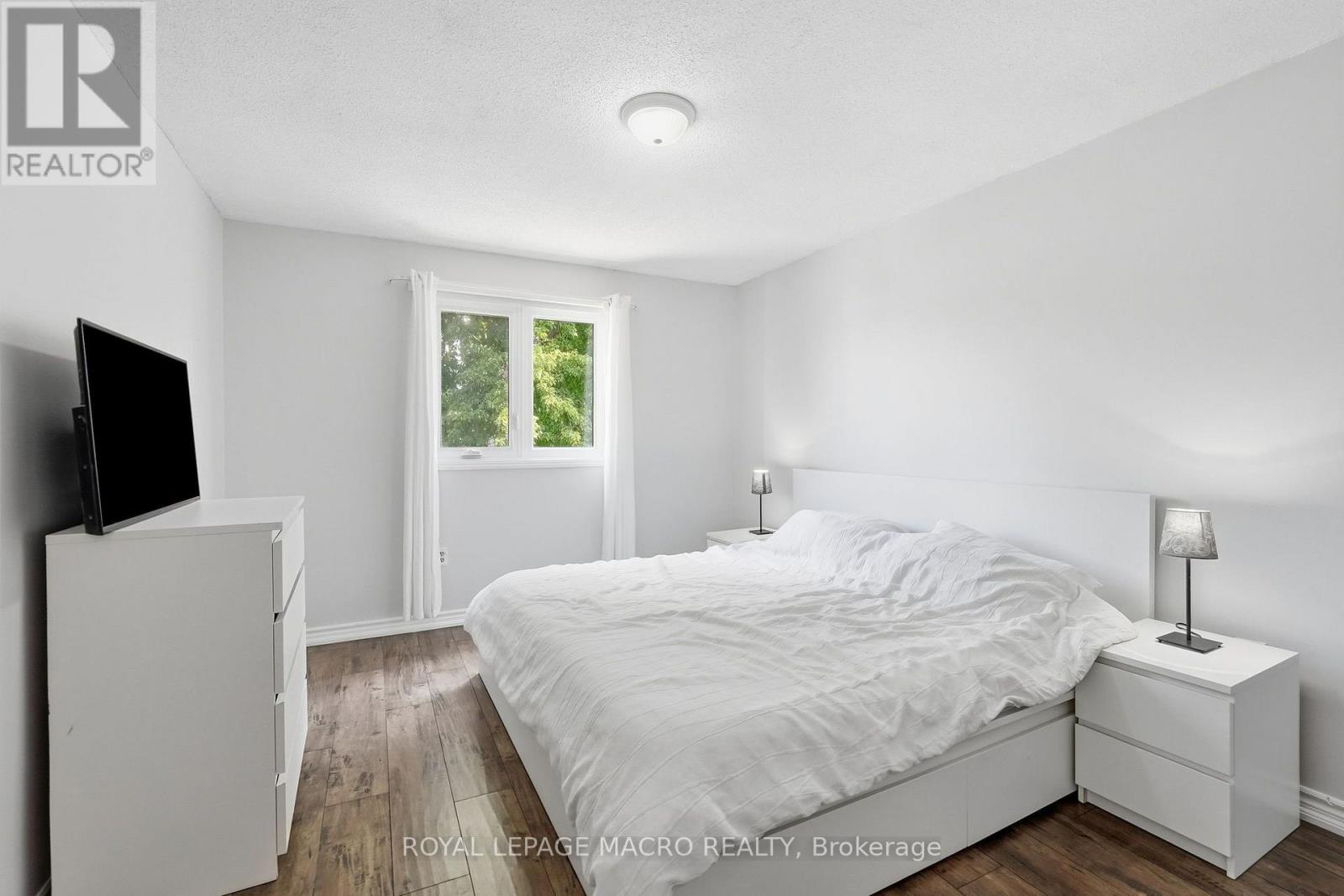 2328 Malcolm Crescent, Burlington, Ontario  L7P 4H4 - Photo 16 - W13821088