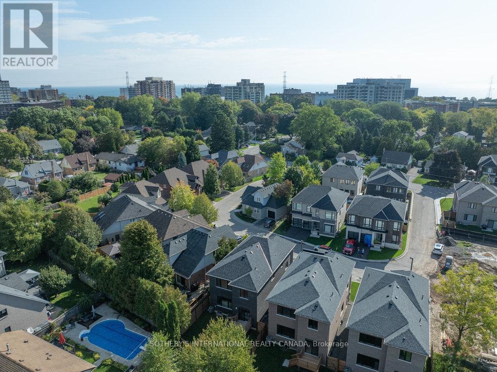 518 Markay Common, Burlington, Ontario  L7S 0A6 - Photo 38 - W13821108
