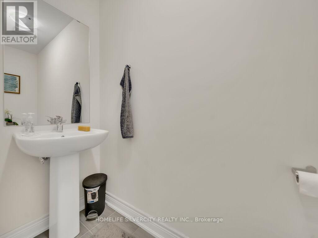 15 Puffin Crescent, Brampton, Ontario  L6R 4C4 - Photo 19 - W13821112