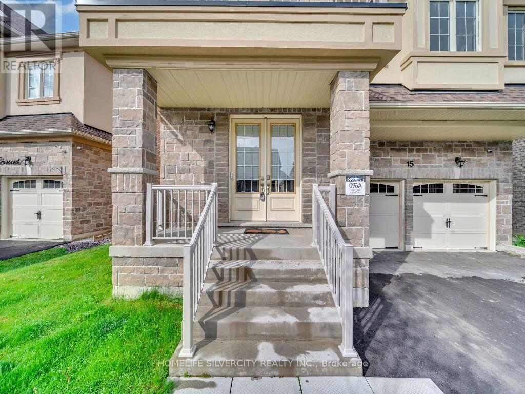 15 Puffin Crescent, Brampton, Ontario  L6R 4C4 - Photo 6 - W13821112
