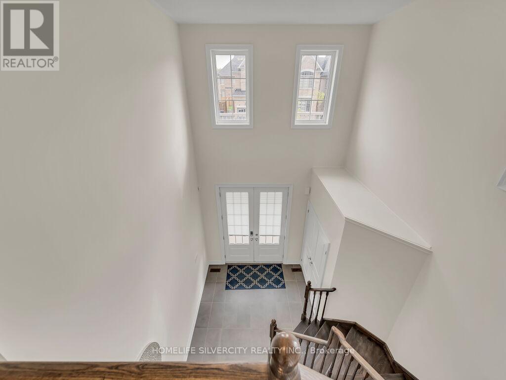 15 Puffin Crescent, Brampton, Ontario  L6R 4C4 - Photo 7 - W13821112