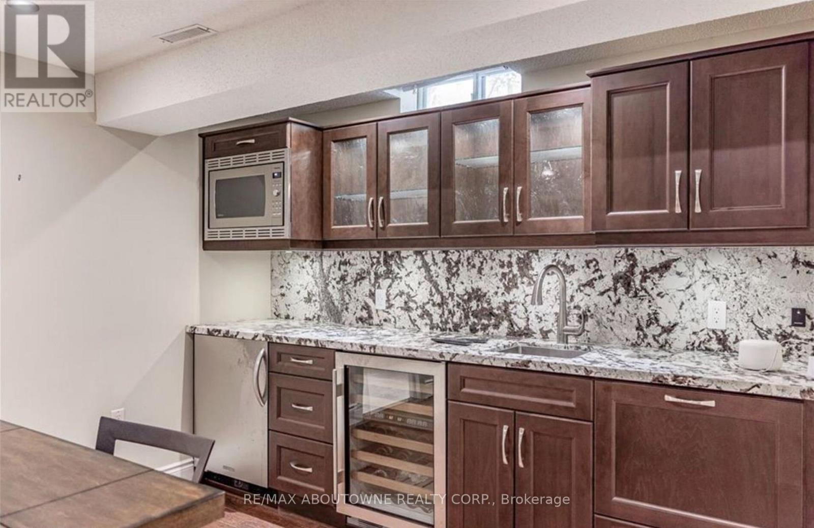 500 Blenheim Crescent, Oakville, Ontario  L6J 6P7 - Photo 34 - W13821154