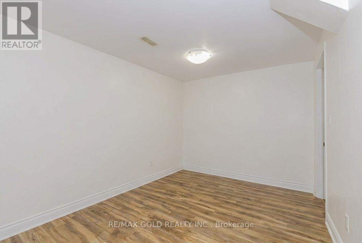 35 Ridgefield Court, Brampton, Ontario  L6P 1B4 - Photo 20 - W13821172