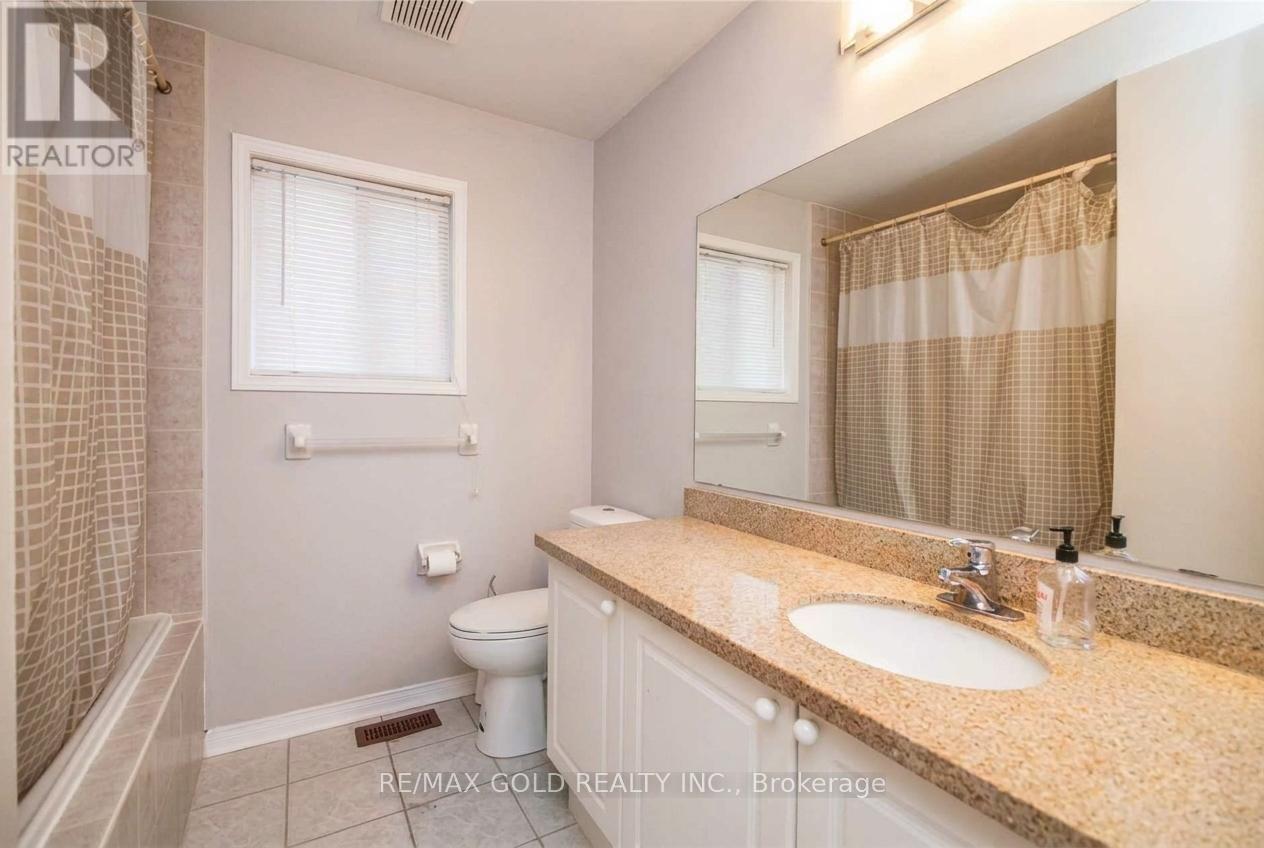 35 Ridgefield Court, Brampton, Ontario  L6P 1B4 - Photo 21 - W13821172