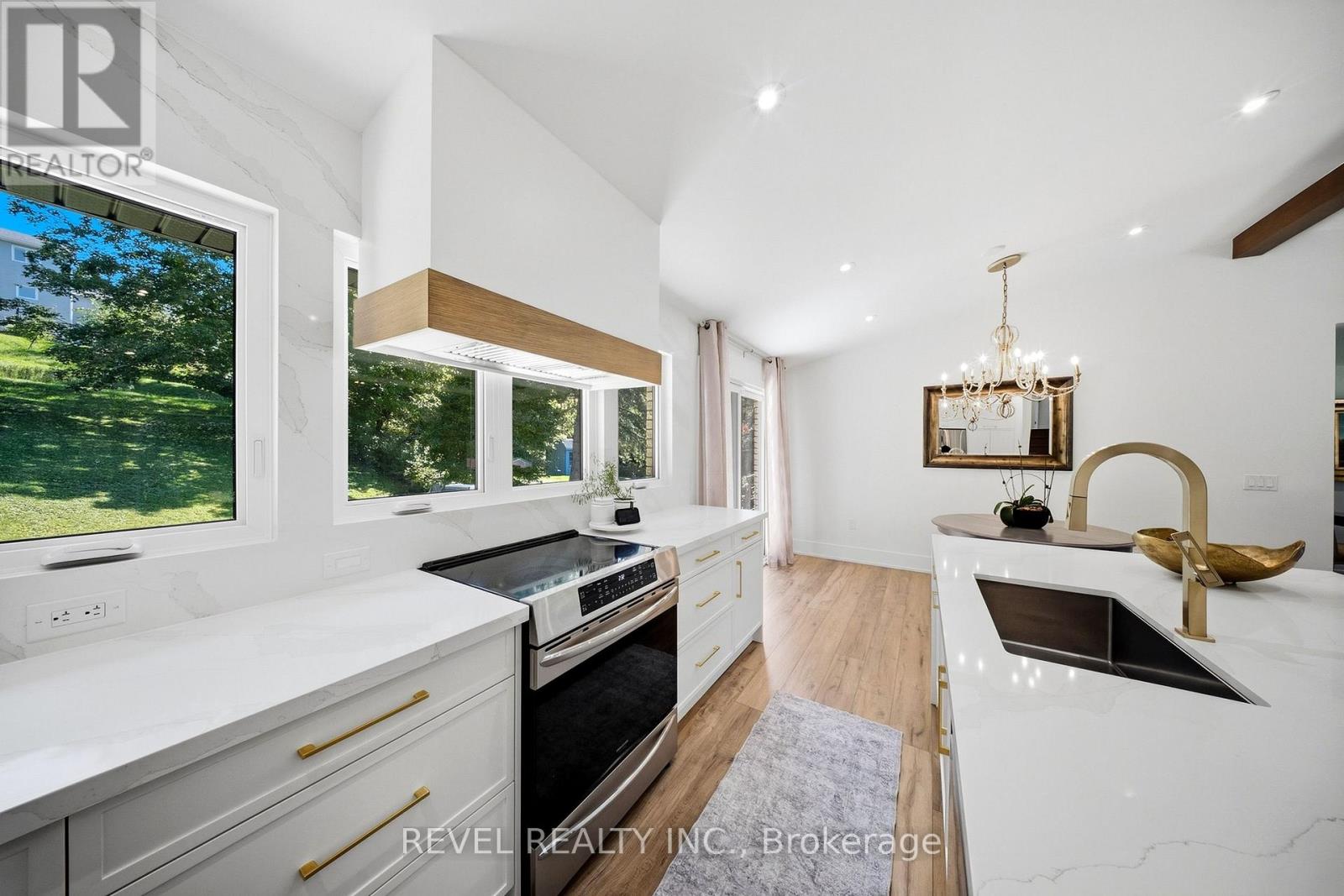 222 Albert Street, Caledon, Ontario  L7E 3J4 - Photo 9 - W13821184