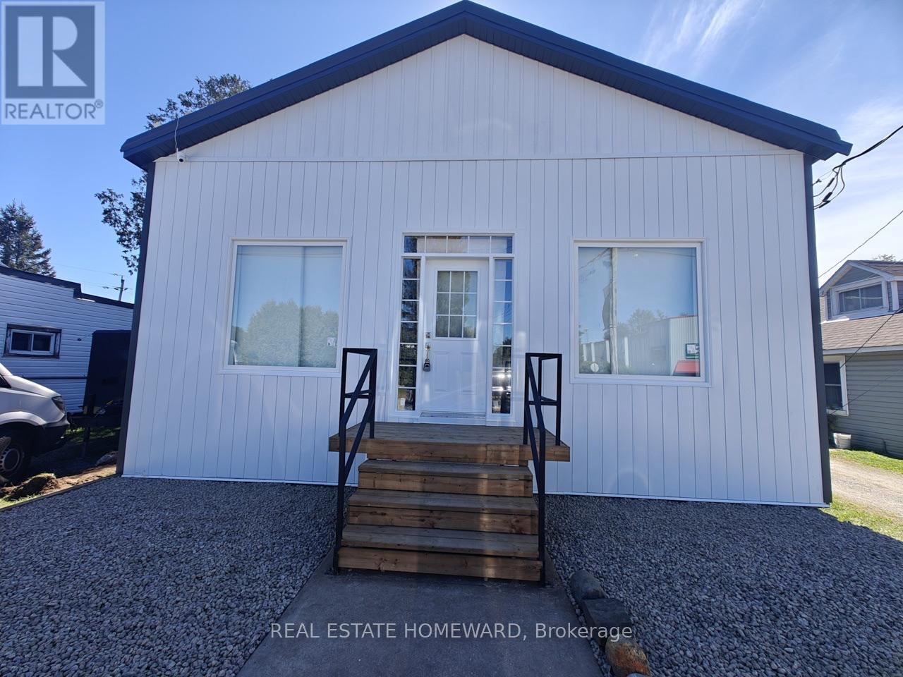 31 MARIE STREET, South River, Ontario