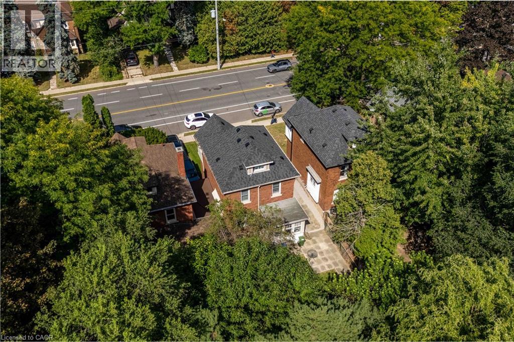 1257 KING Street W photo 37