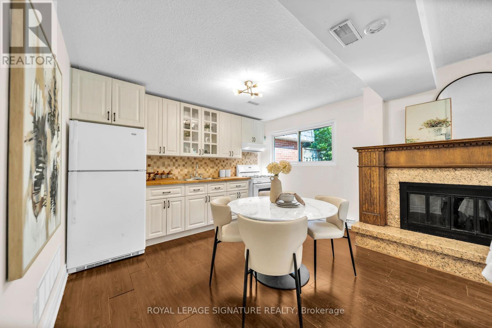 69 Silas Hill Drive, Toronto, Ontario  M2J 2X8 - Photo 8 - C13821144
