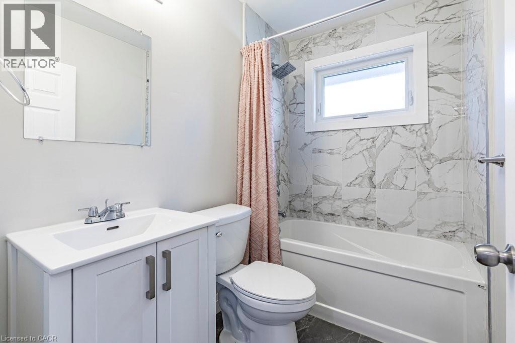 173 West 32nd Street, Hamilton, Ontario  L9C 5H1 - Photo 21 - 40864123