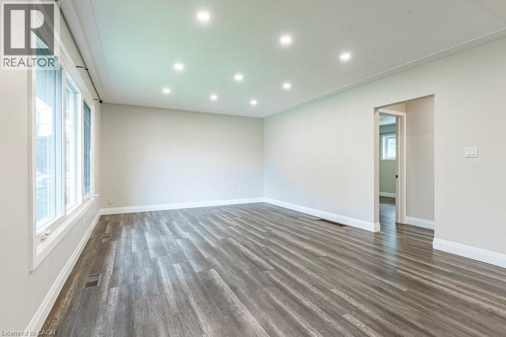 173 West 32nd Street, Hamilton, Ontario  L9C 5H1 - Photo 6 - 40864123