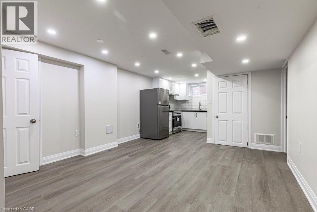 173 West 32nd Street, Hamilton, Ontario  L9C 5H1 - Photo 25 - 40864123