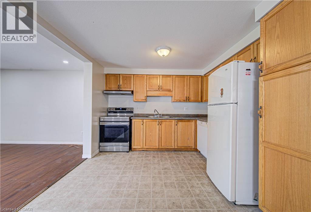 155 Highbrook Street, Kitchener, Ontario  N2E 3P5 - Photo 8 - 40865363