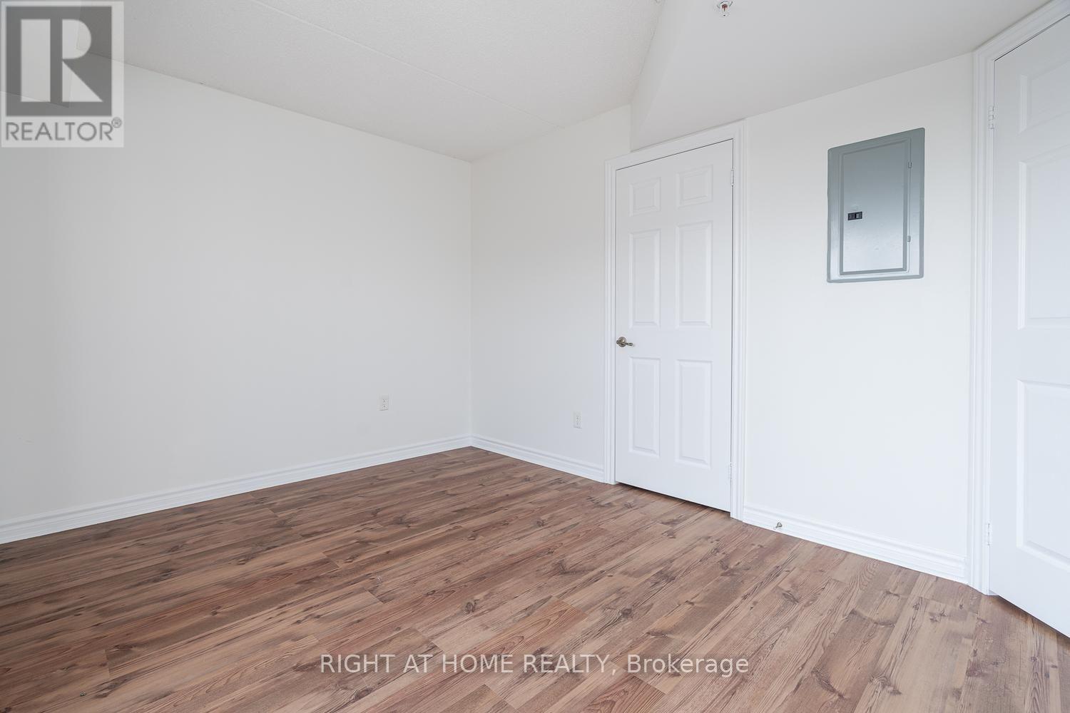 302 - 1471 Maple Avenue, Milton, Ontario  L9T 0B4 - Photo 12 - W13820386