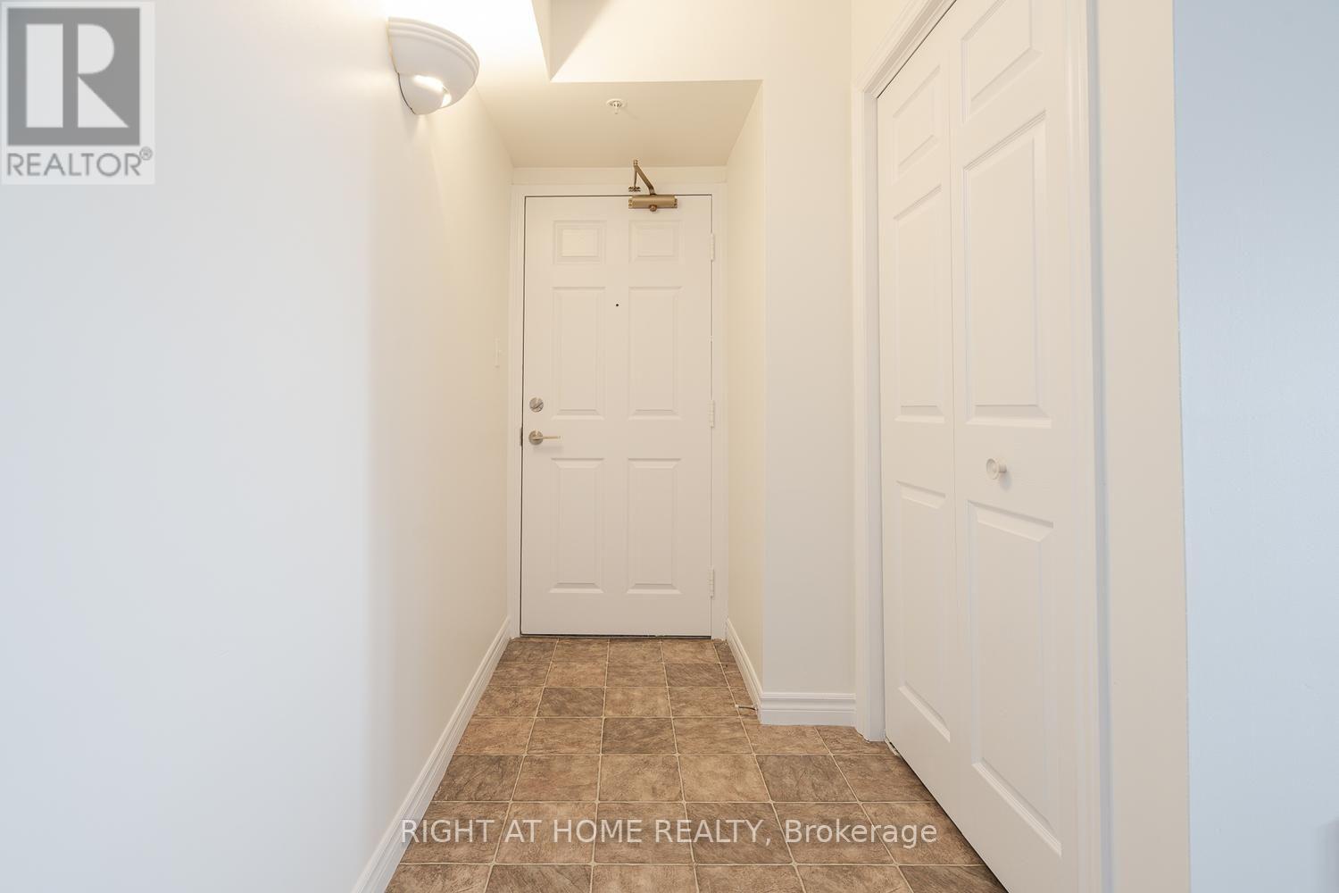 302 - 1471 Maple Avenue, Milton, Ontario  L9T 0B4 - Photo 4 - W13820386