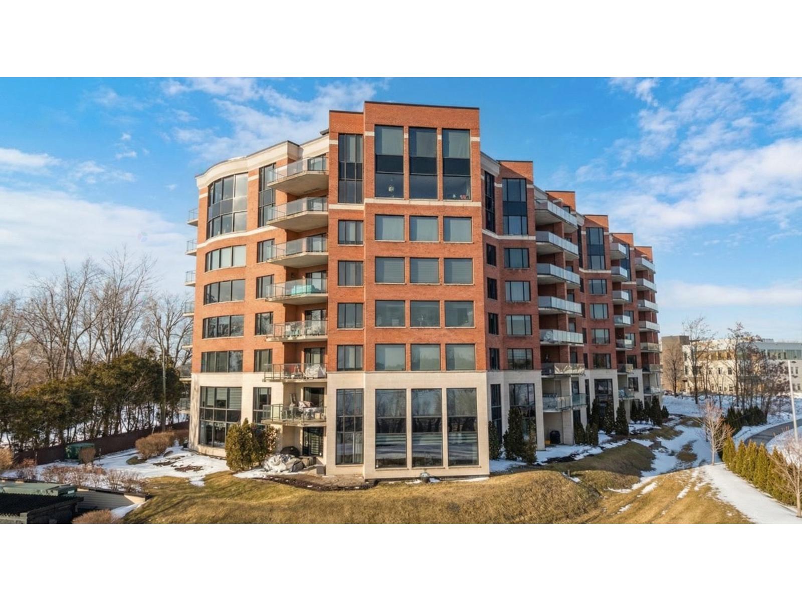 2050 Rue des Sarcelles|#801 Vaudreuil-Dorion Quebec Canada J7V0J3 3