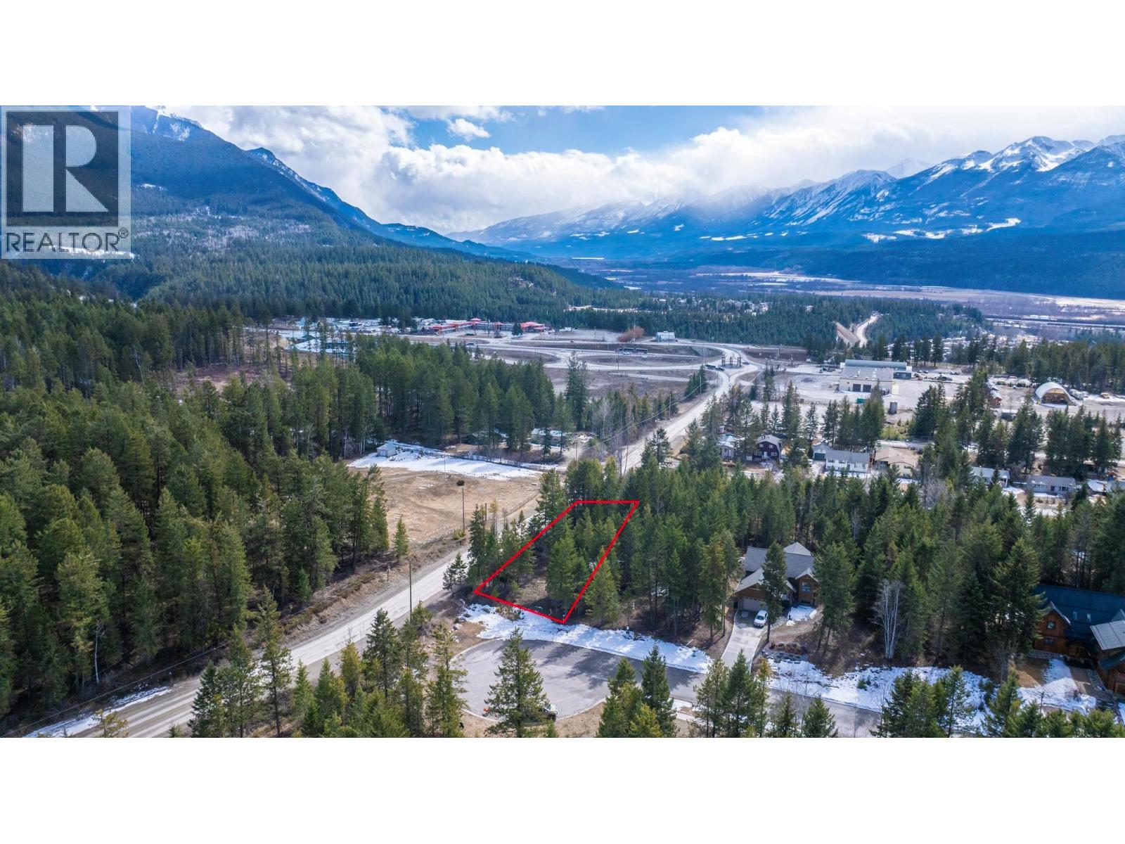1400 Pine Drive, Golden, British Columbia  V0A 1H1 - Photo 22 - 10401672