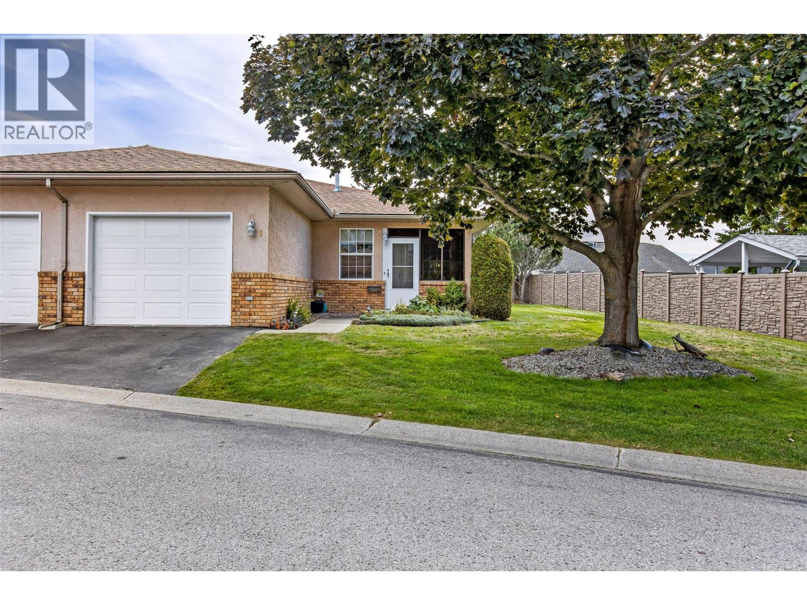310 6th Avenue S Unit# 1, Creston, British Columbia V0B 1G3 - Photo 1 - 10400164