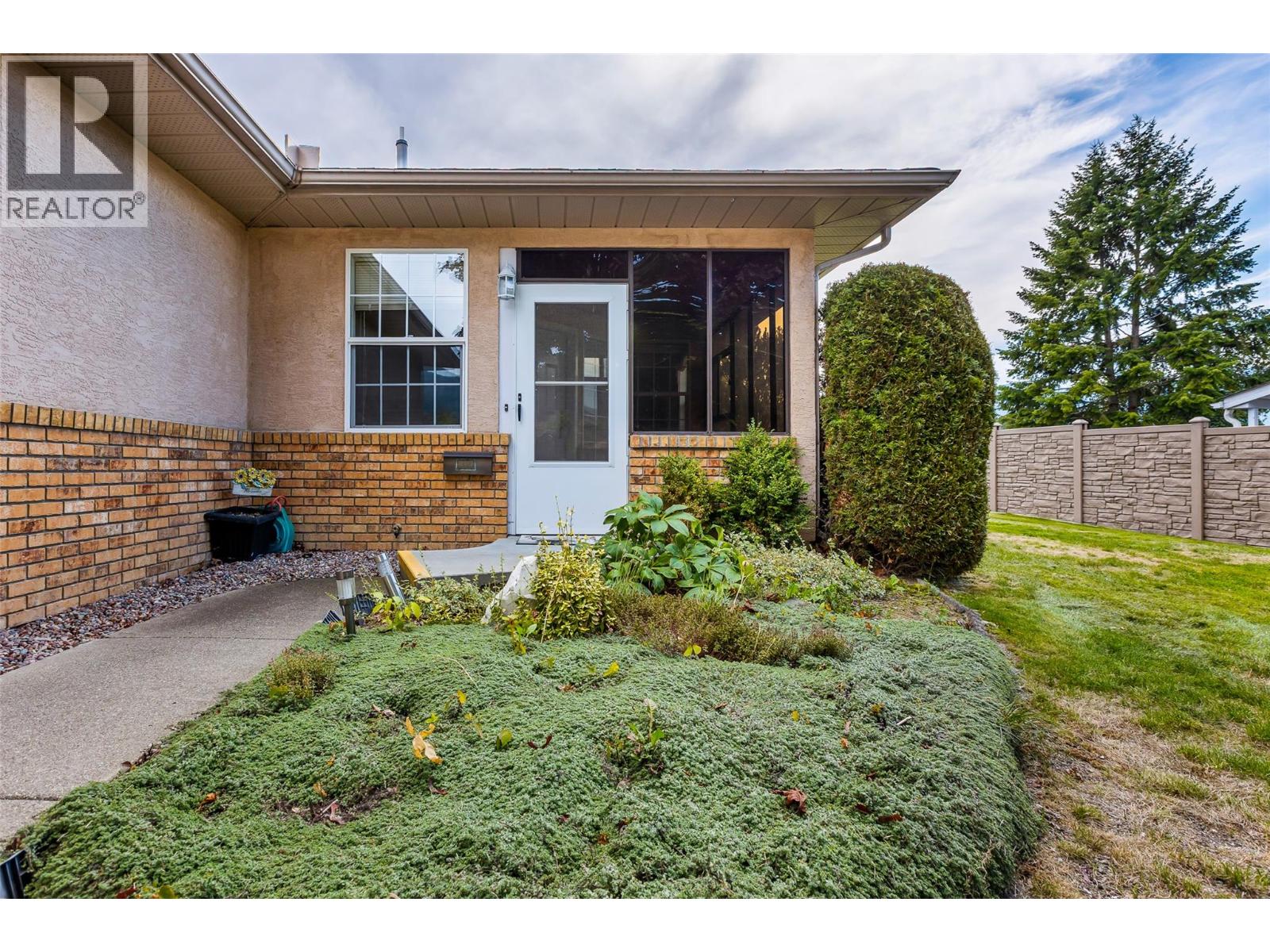 310 6th Avenue S Unit# 1, Creston, British Columbia V0B 1G3 - Photo 2 - 10400164