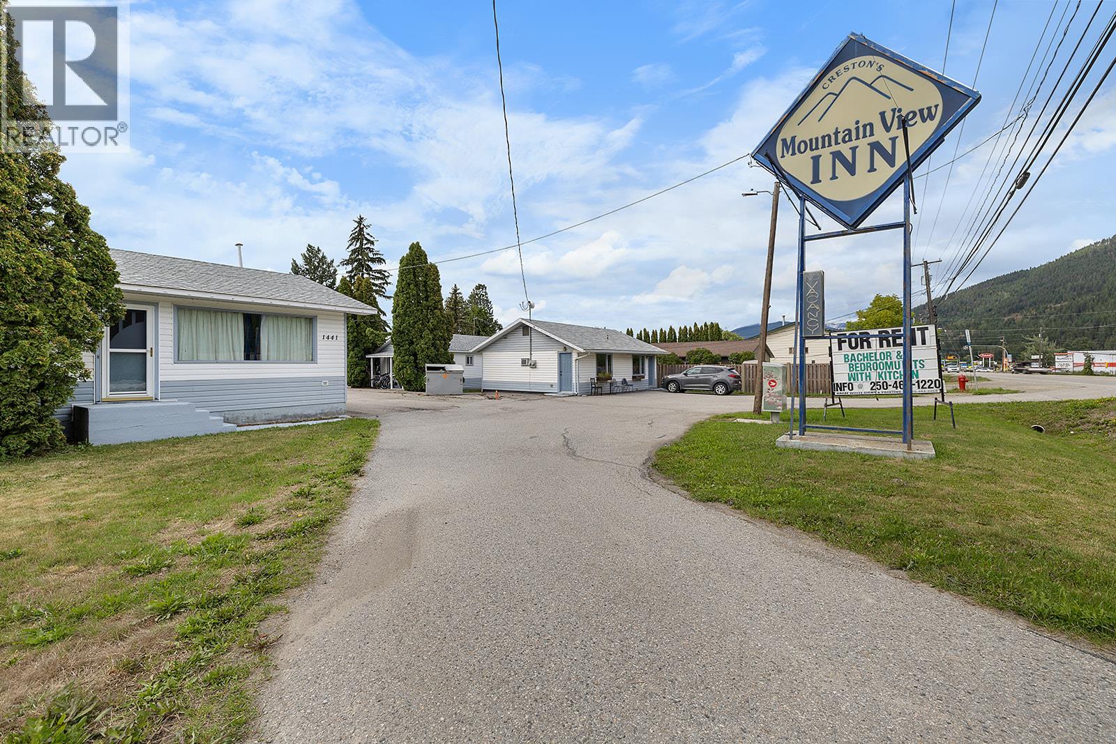 1441 NORTHWEST Boulevard, Creston, British Columbia