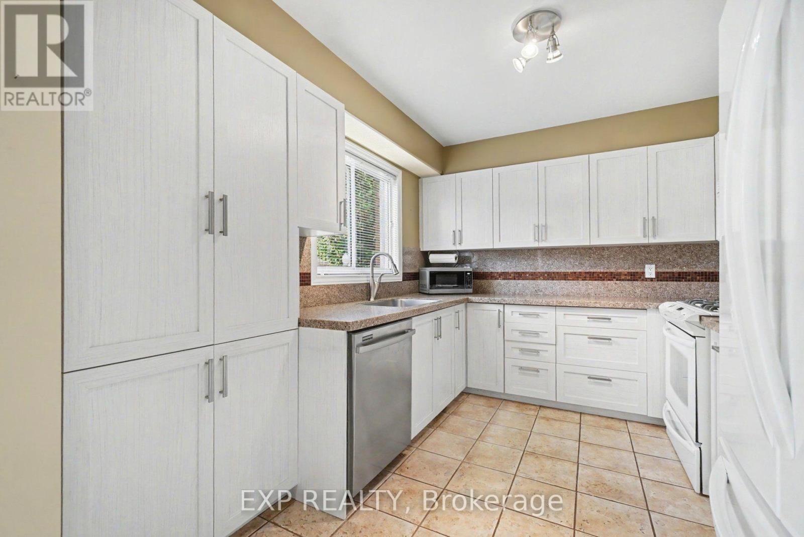 3033 Sable Ridge Drive, Ottawa, Ontario K1T 3R9 - Photo 10 - X13821256