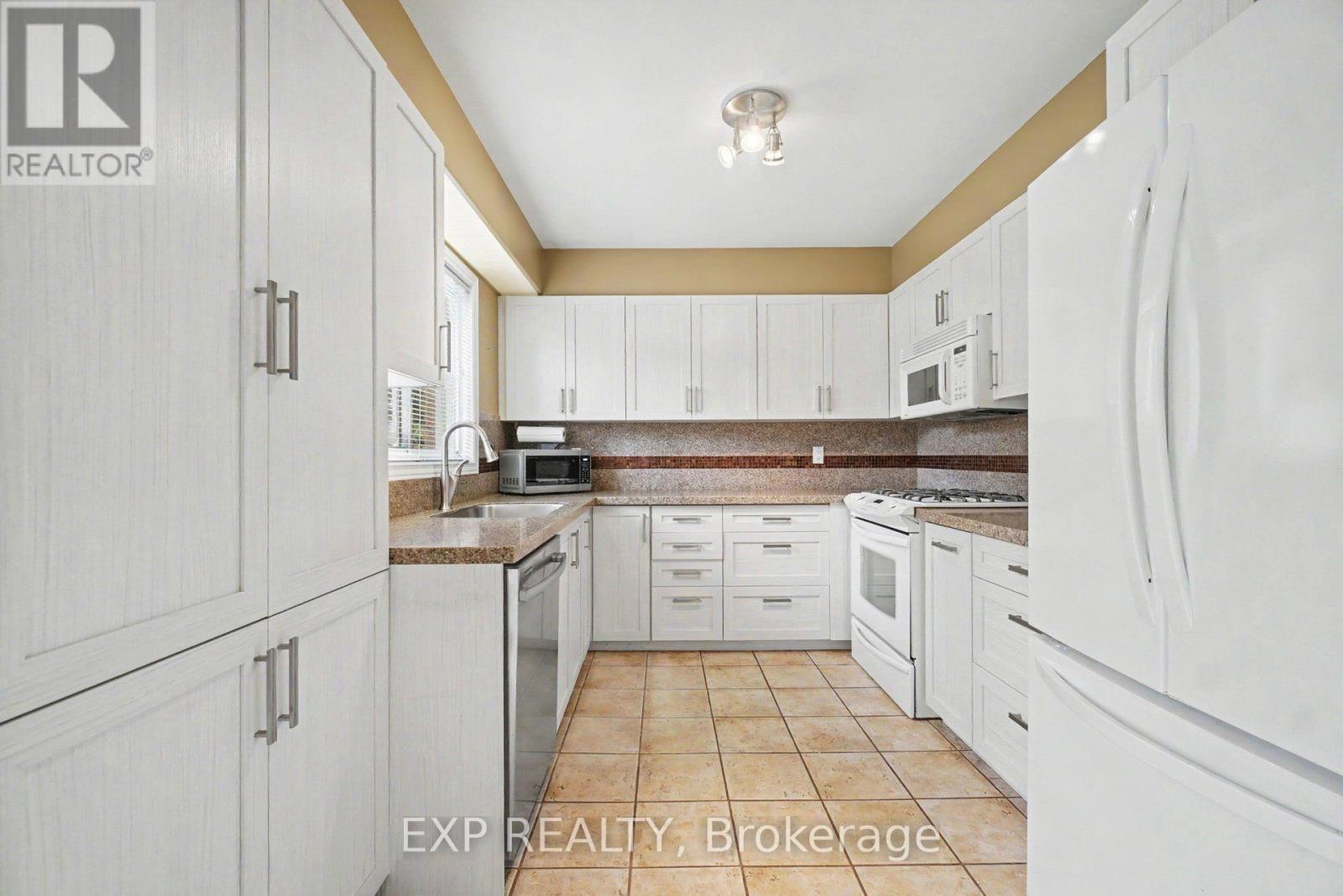 3033 Sable Ridge Drive, Ottawa, Ontario K1T 3R9 - Photo 11 - X13821256