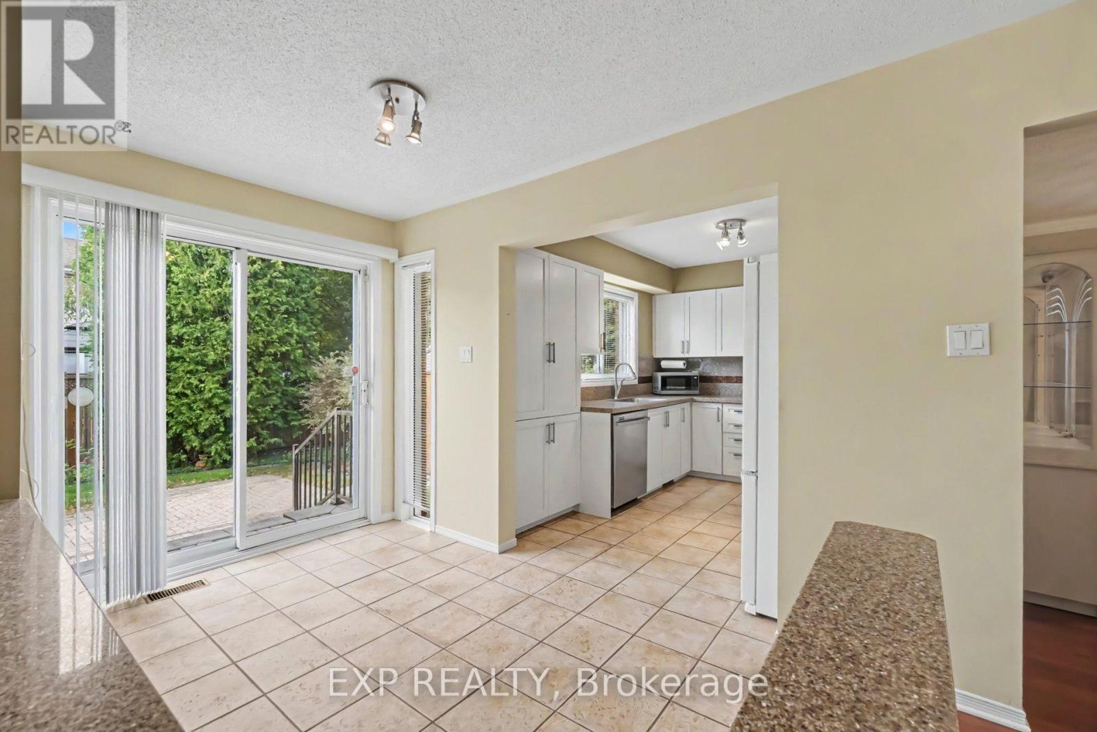 3033 Sable Ridge Drive, Ottawa, Ontario K1T 3R9 - Photo 12 - X13821256