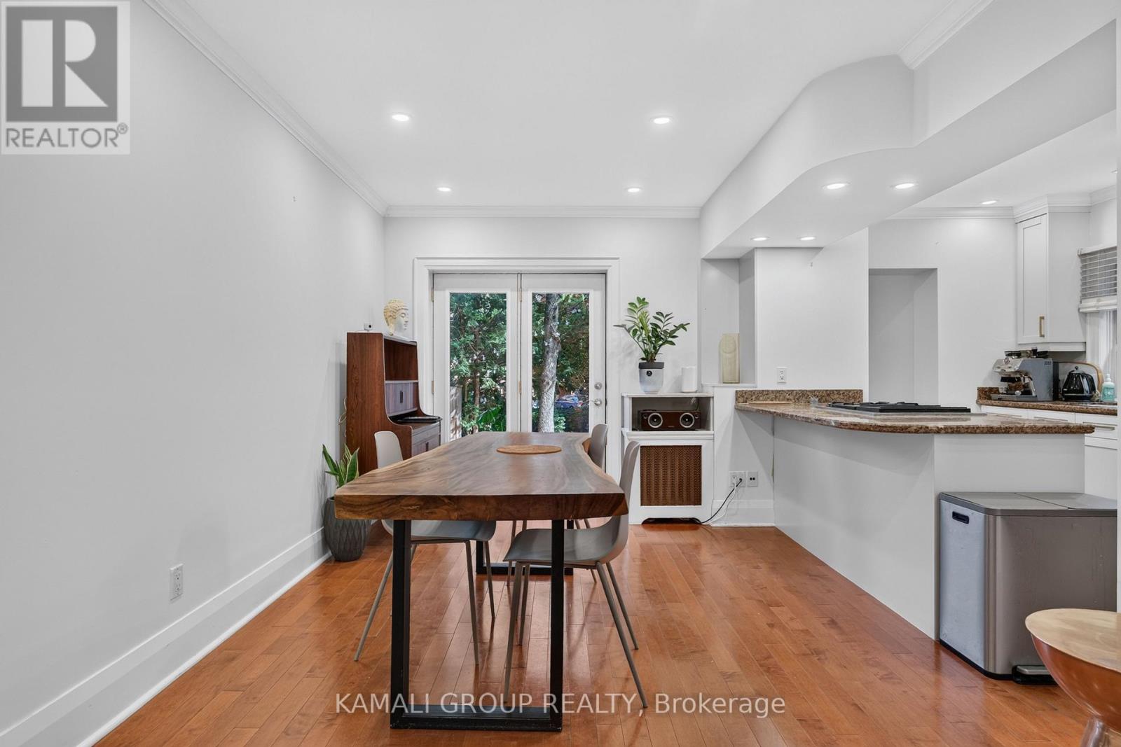 19 Belle Ayre Boulevard, Toronto, Ontario  M4S 2P6 - Photo 10 - C13821248