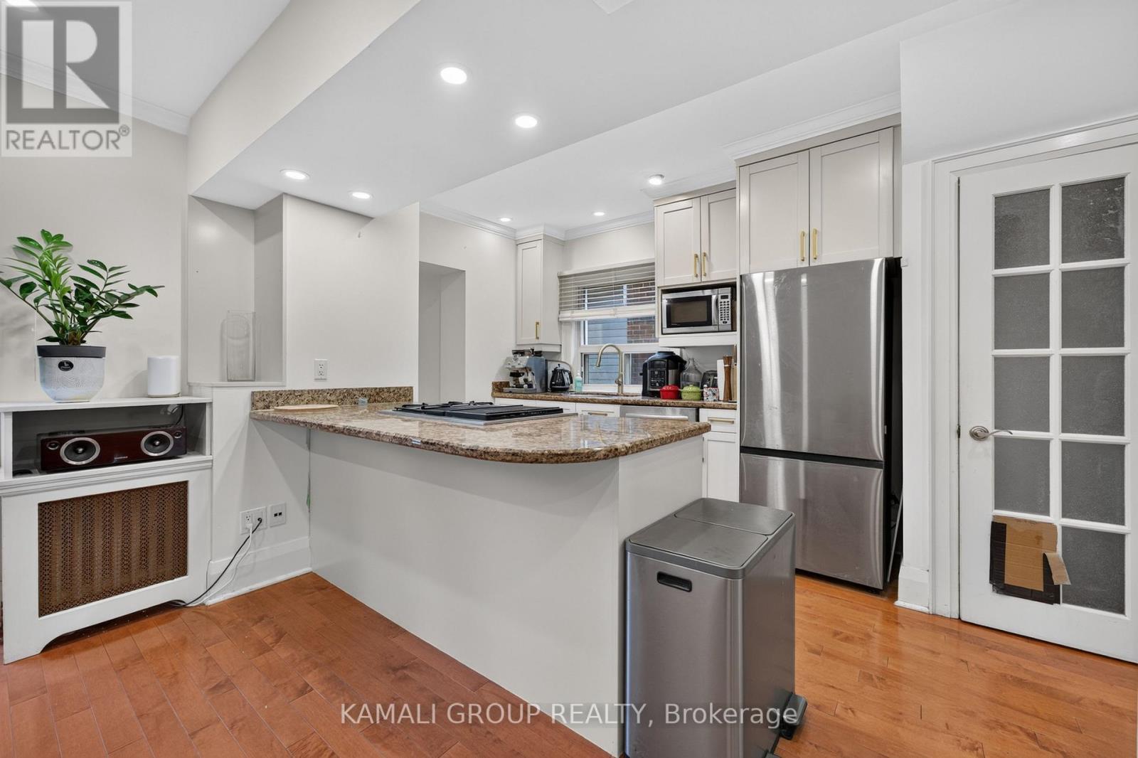 19 Belle Ayre Boulevard, Toronto, Ontario  M4S 2P6 - Photo 11 - C13821248