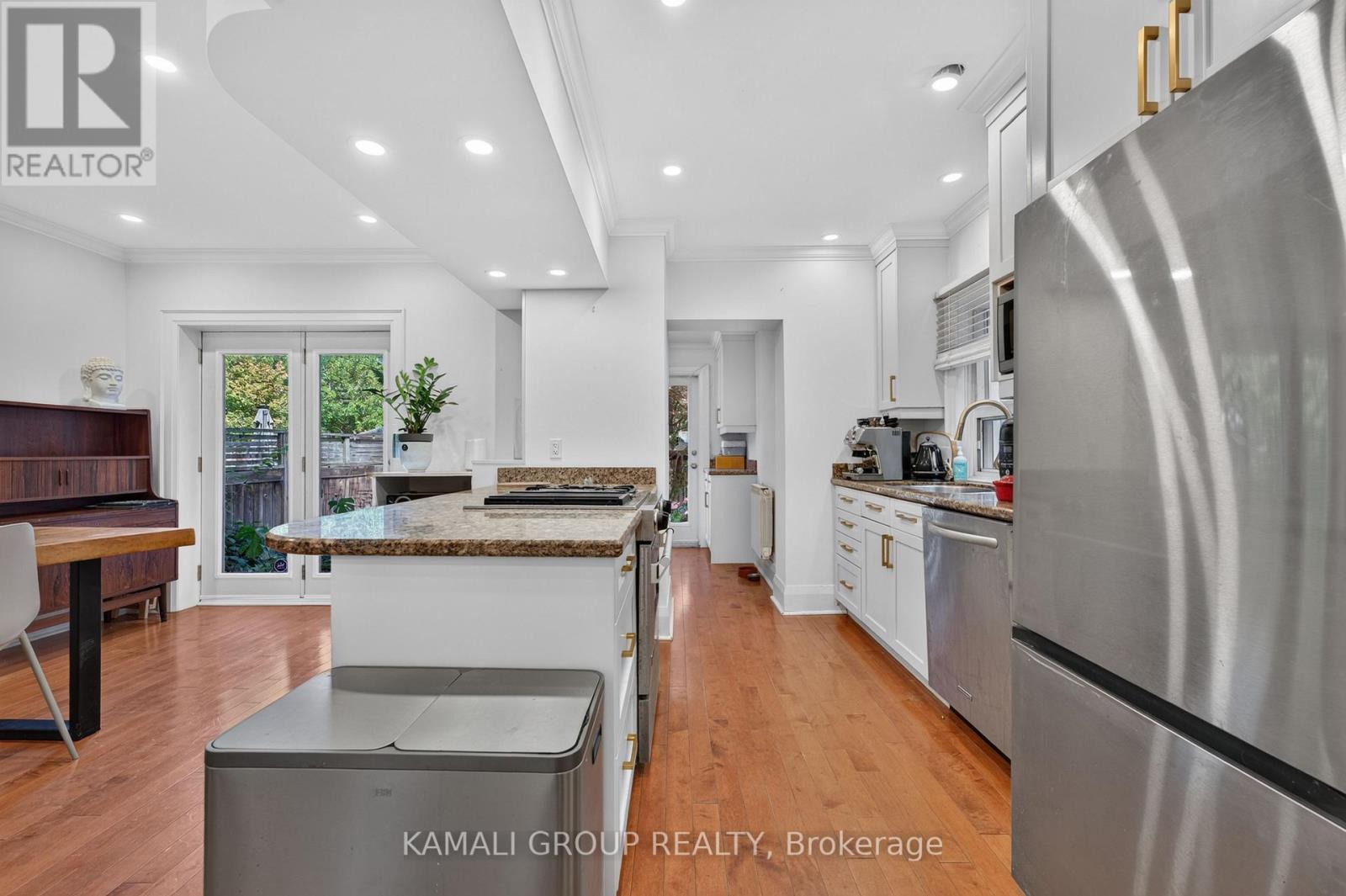 19 Belle Ayre Boulevard, Toronto, Ontario  M4S 2P6 - Photo 12 - C13821248