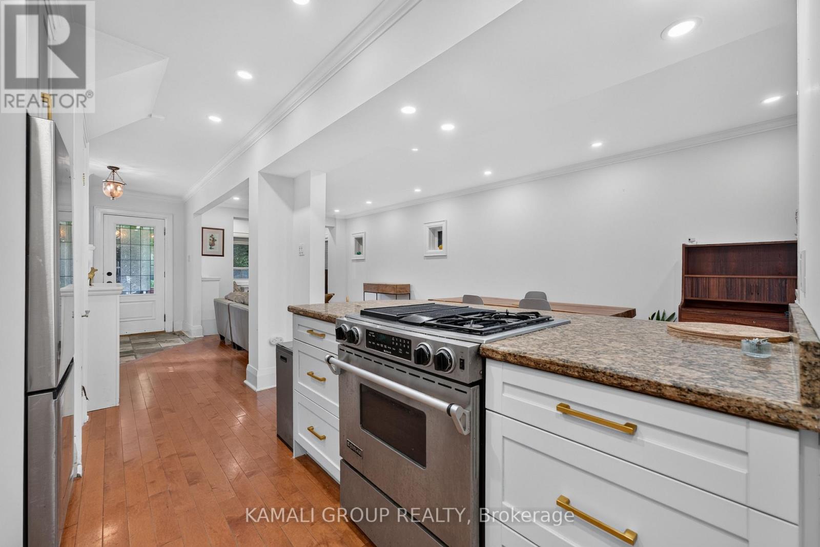 19 Belle Ayre Boulevard, Toronto, Ontario  M4S 2P6 - Photo 13 - C13821248
